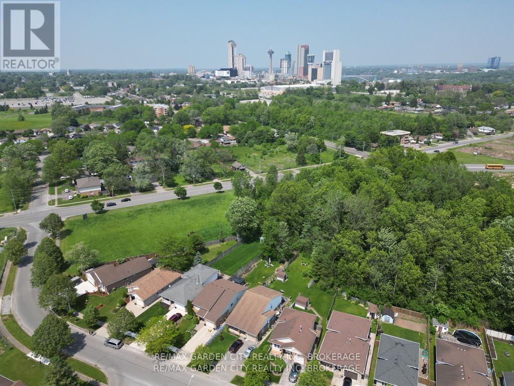 7304 Alex Avenue, Niagara Falls, Ontario  L2G 7V4 - Photo 7 - X12419381