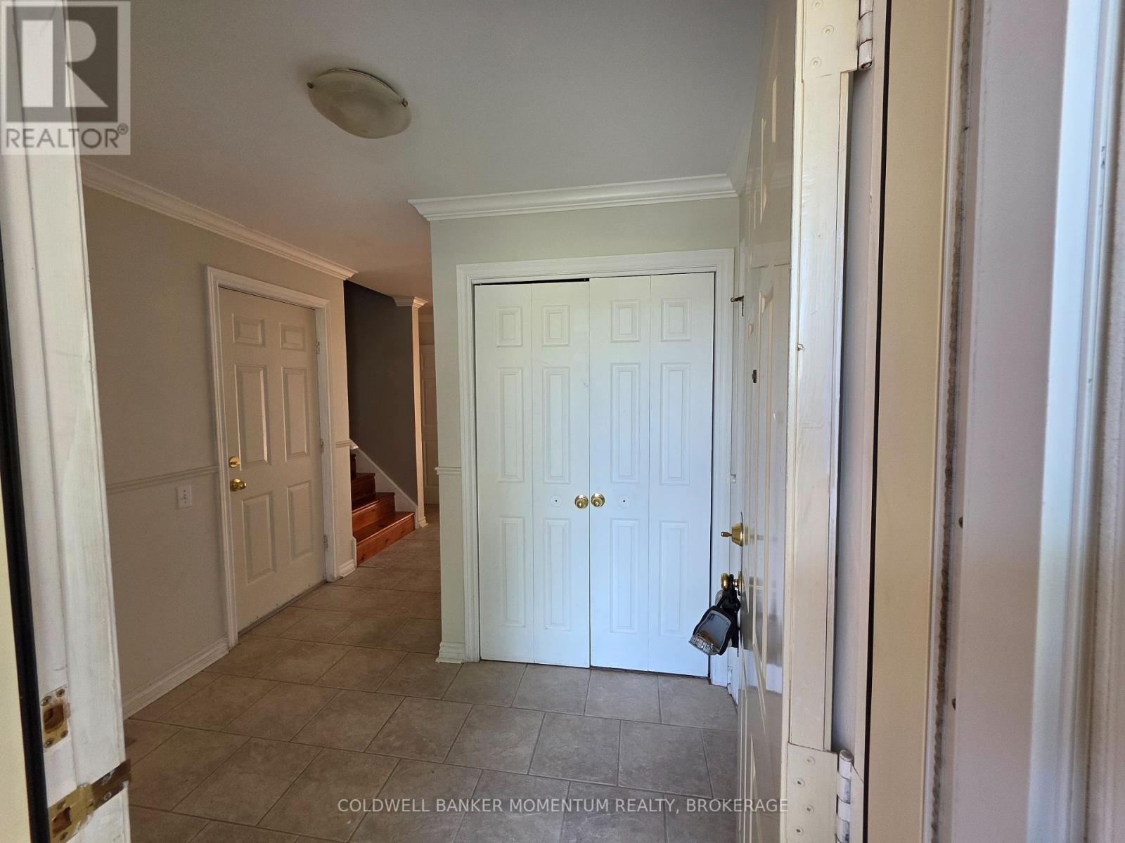 7 Terrama Court, St. Catharines, Ontario  L2S 3X1 - Photo 3 - X12419480