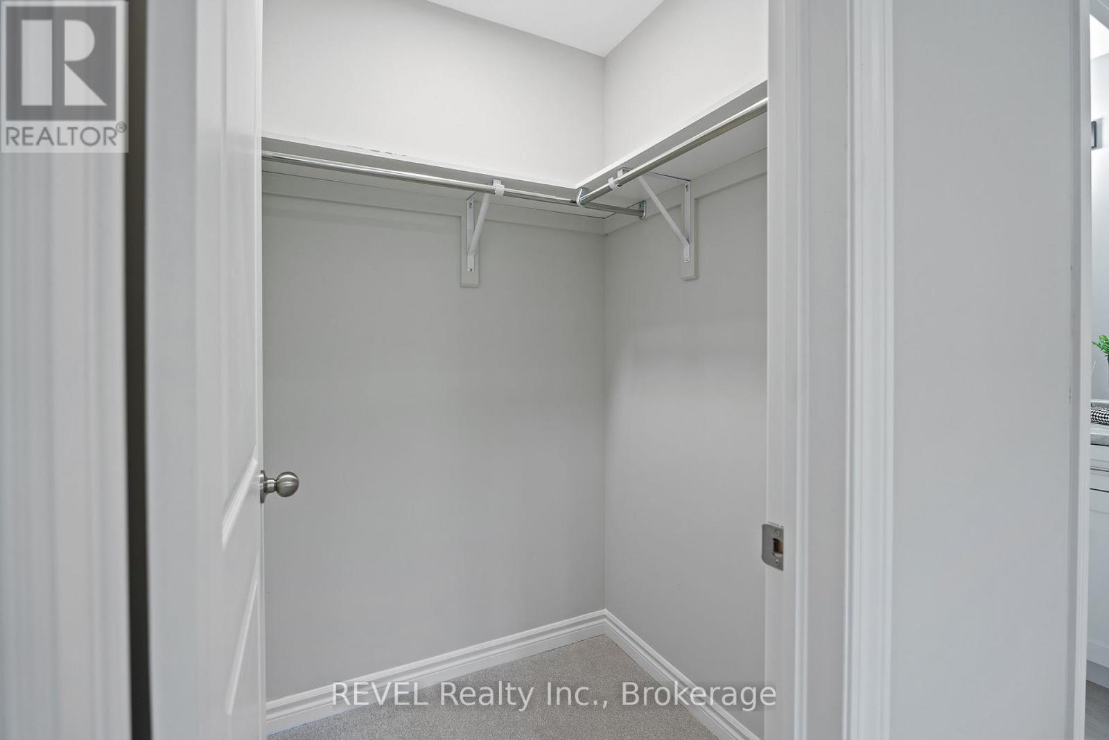 55 Superior Street, Welland, Ontario  L3B 3G3 - Photo 20 - X12420589