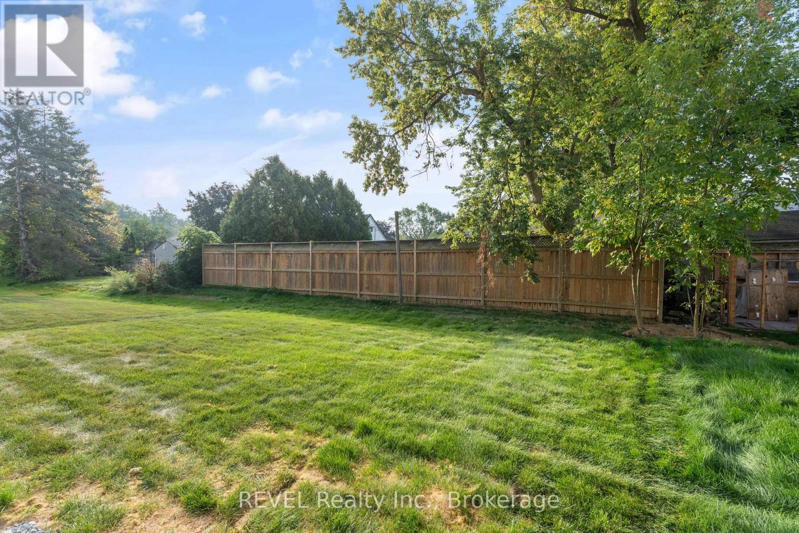 55 Superior Street, Welland, Ontario  L3B 3G3 - Photo 40 - X12420589