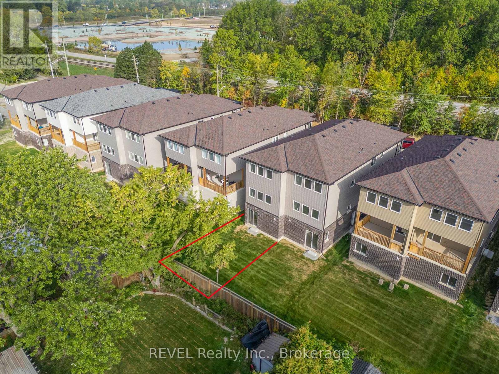 55 Superior Street, Welland, Ontario  L3B 3G3 - Photo 42 - X12420589