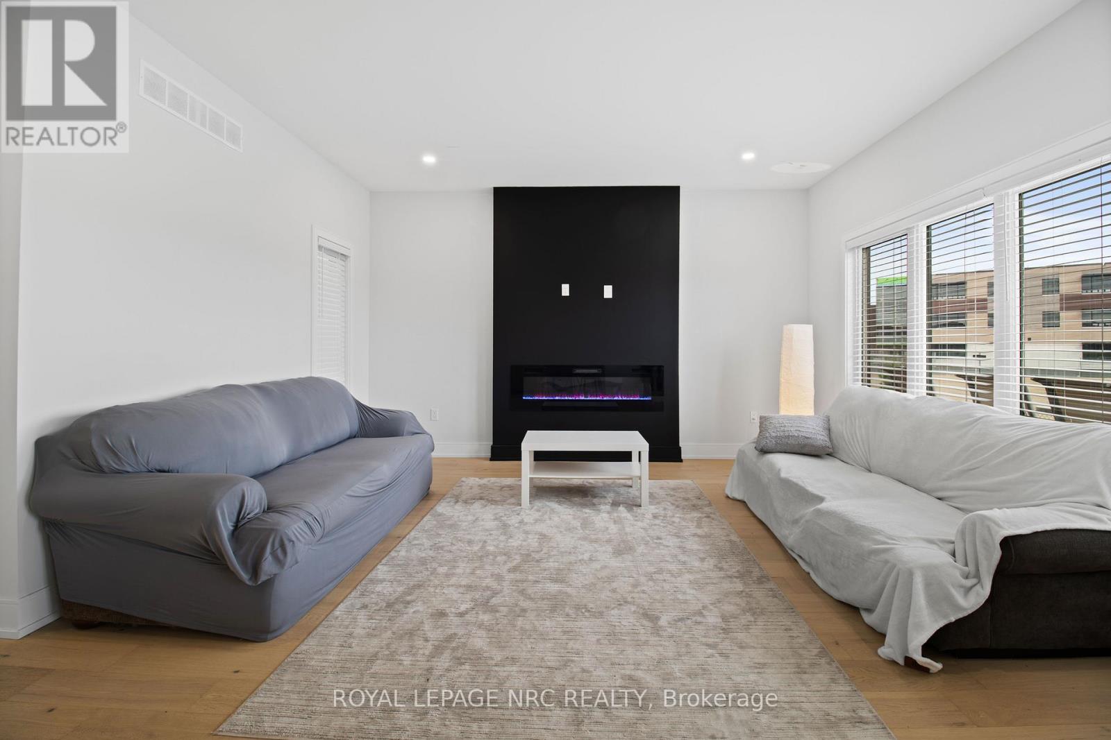 7392 Splendour Drive, Niagara Falls, Ontario  L2H 3V8 - Photo 10 - X12420613