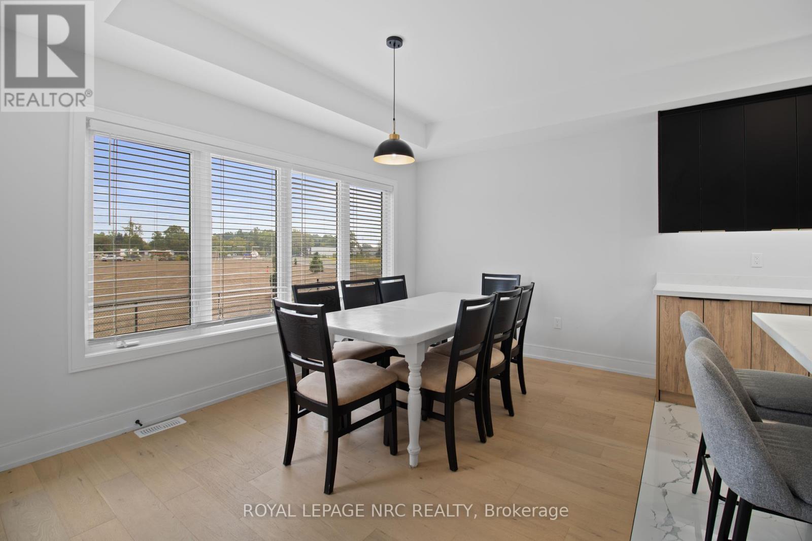 7392 Splendour Drive, Niagara Falls, Ontario  L2H 3V8 - Photo 16 - X12420613