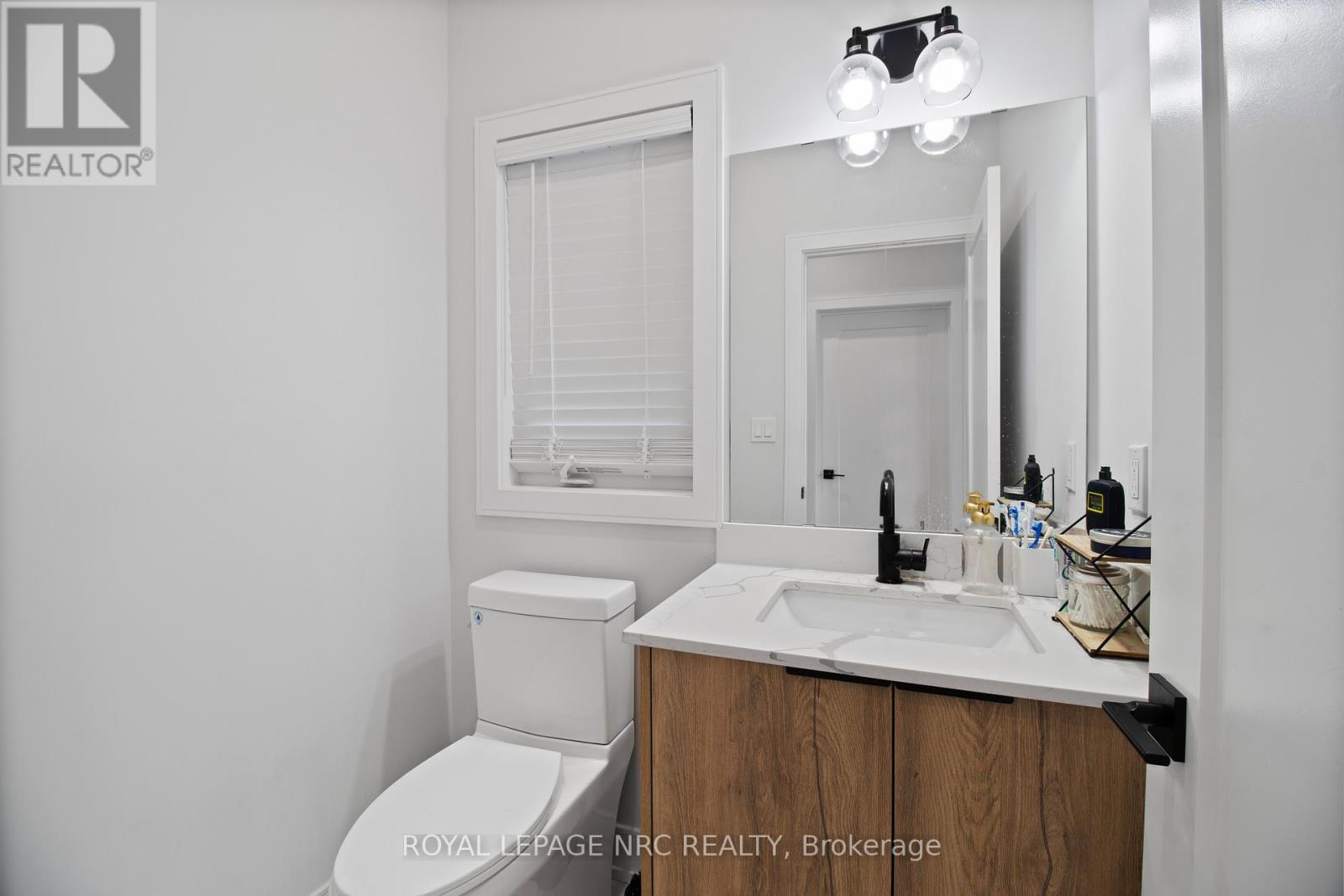 7392 Splendour Drive, Niagara Falls, Ontario  L2H 3V8 - Photo 19 - X12420613