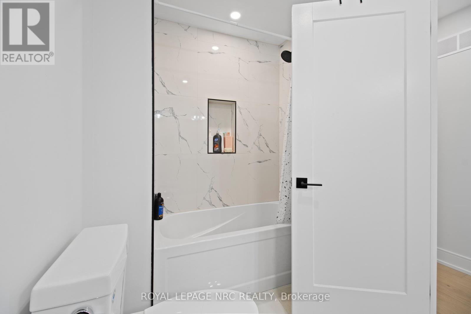 7392 Splendour Drive, Niagara Falls, Ontario  L2H 3V8 - Photo 30 - X12420613