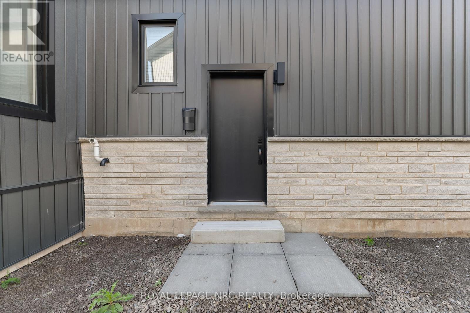 7392 Splendour Drive, Niagara Falls, Ontario  L2H 3V8 - Photo 31 - X12420613