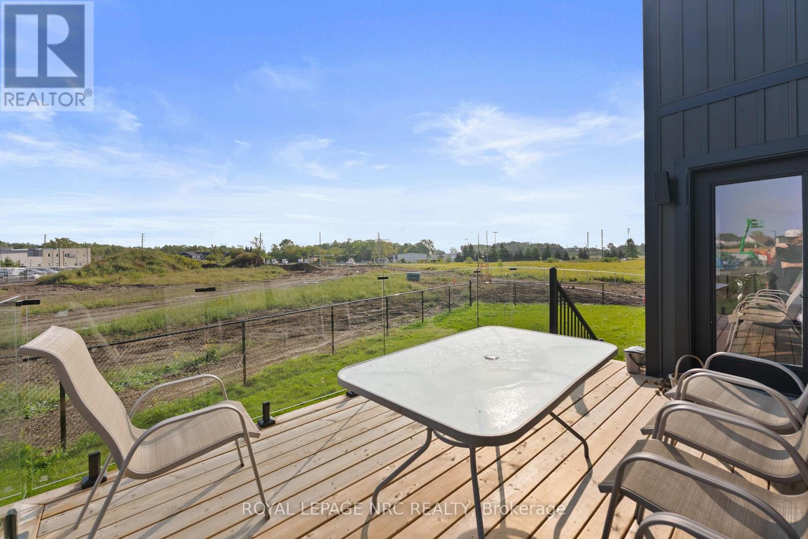 7392 Splendour Drive, Niagara Falls, Ontario  L2H 3V8 - Photo 39 - X12420613