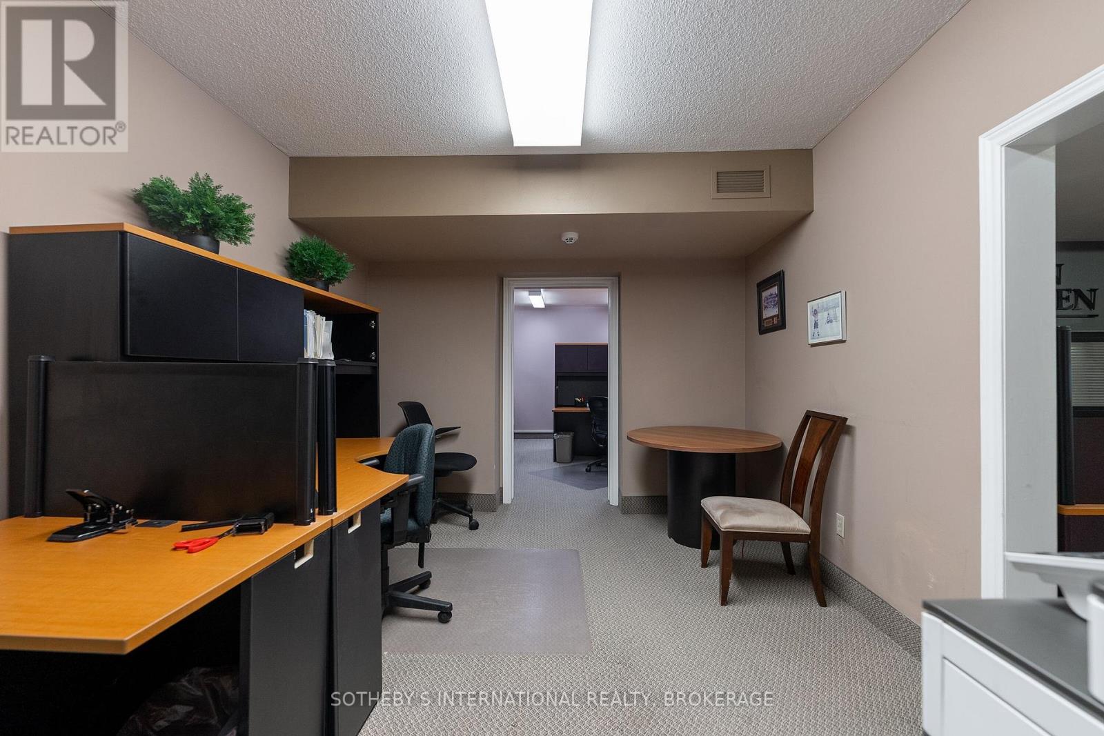 5 Race Street, St. Catharines, Ontario  L2R 3M1 - Photo 11 - X12421403