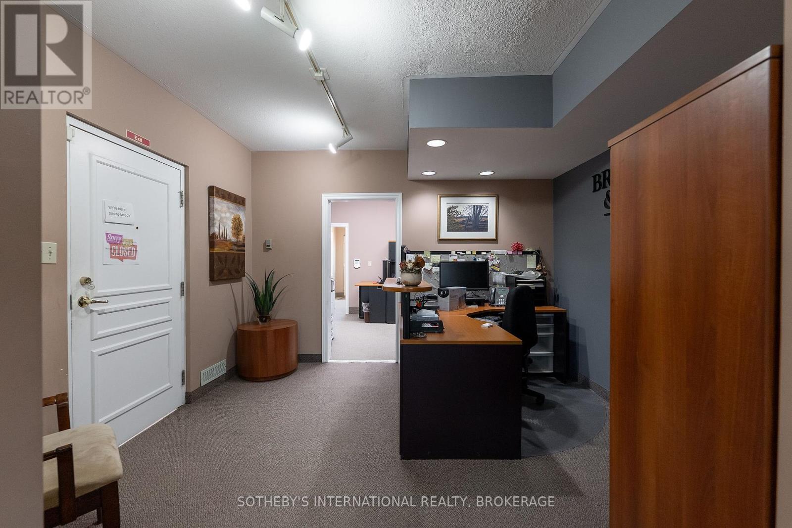 5 Race Street, St. Catharines, Ontario  L2R 3M1 - Photo 13 - X12421403