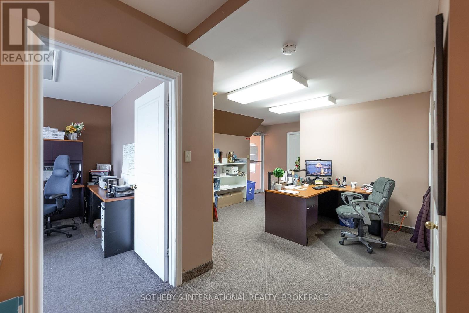 5 Race Street, St. Catharines, Ontario  L2R 3M1 - Photo 31 - X12421403