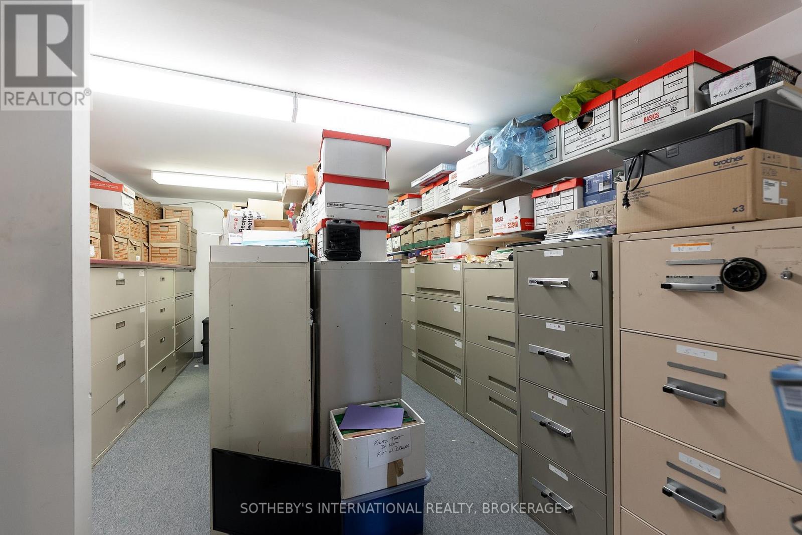 5 Race Street, St. Catharines, Ontario  L2R 3M1 - Photo 38 - X12421403