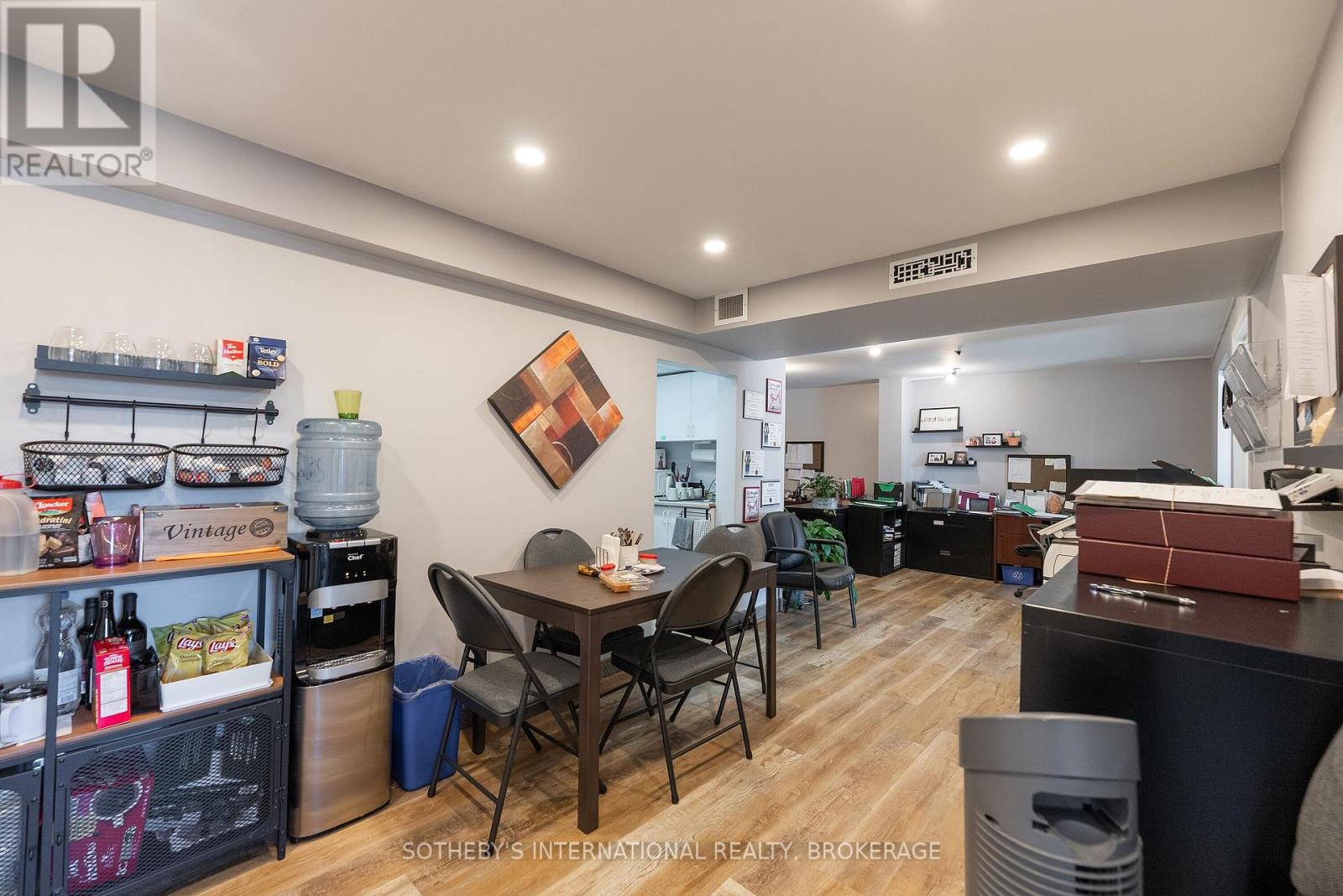 5 Race Street, St. Catharines, Ontario  L2R 3M1 - Photo 43 - X12421403