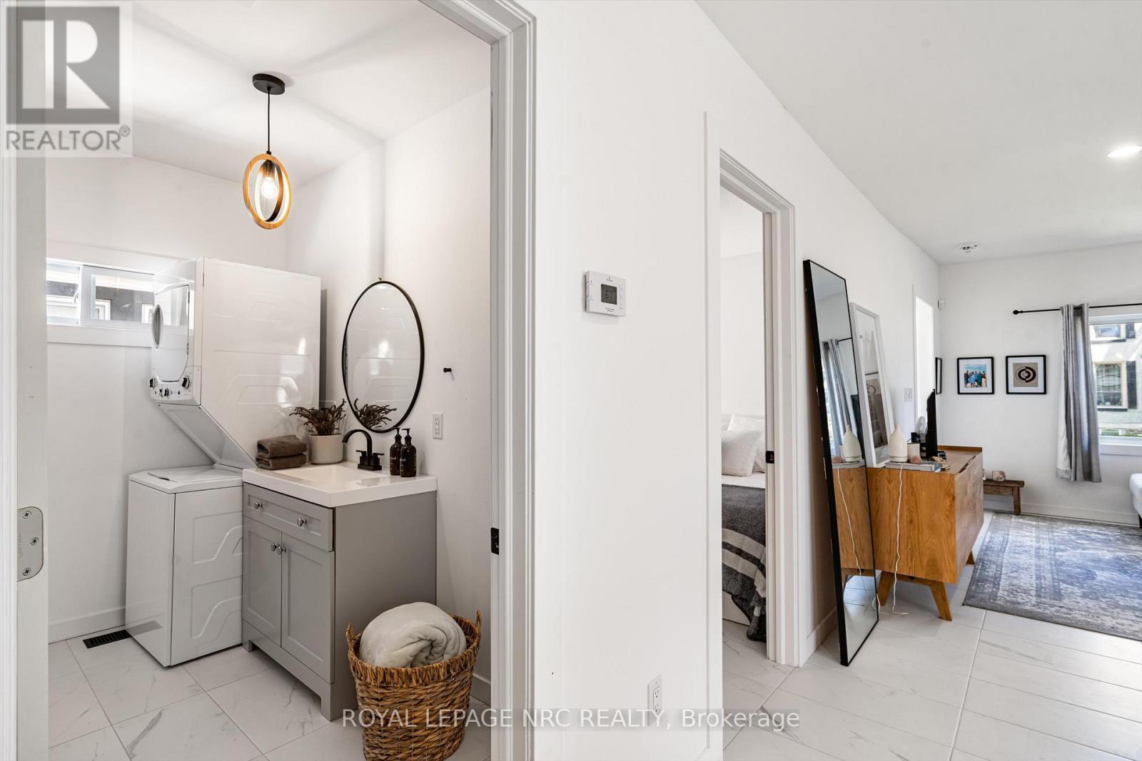 37 Lock Street, St. Catharines, Ontario  L2N 5B8 - Photo 20 - X12421470