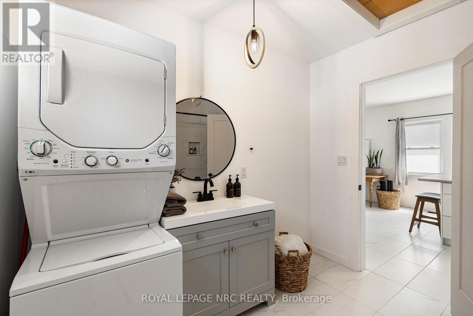 37 Lock Street, St. Catharines, Ontario  L2N 5B8 - Photo 23 - X12421470