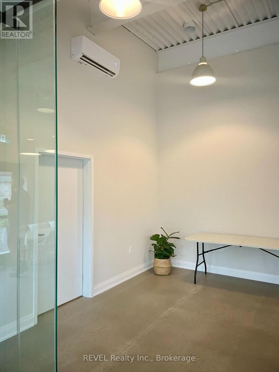 8455 Stanley Avenue, Niagara Falls, Ontario  L2G 0C9 - Photo 14 - X12421902