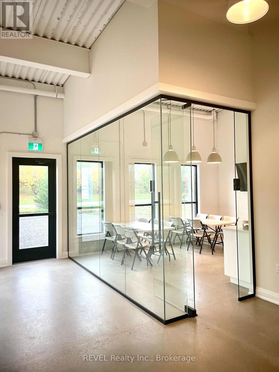 8455 Stanley Avenue, Niagara Falls, Ontario  L2G 0C9 - Photo 15 - X12421902