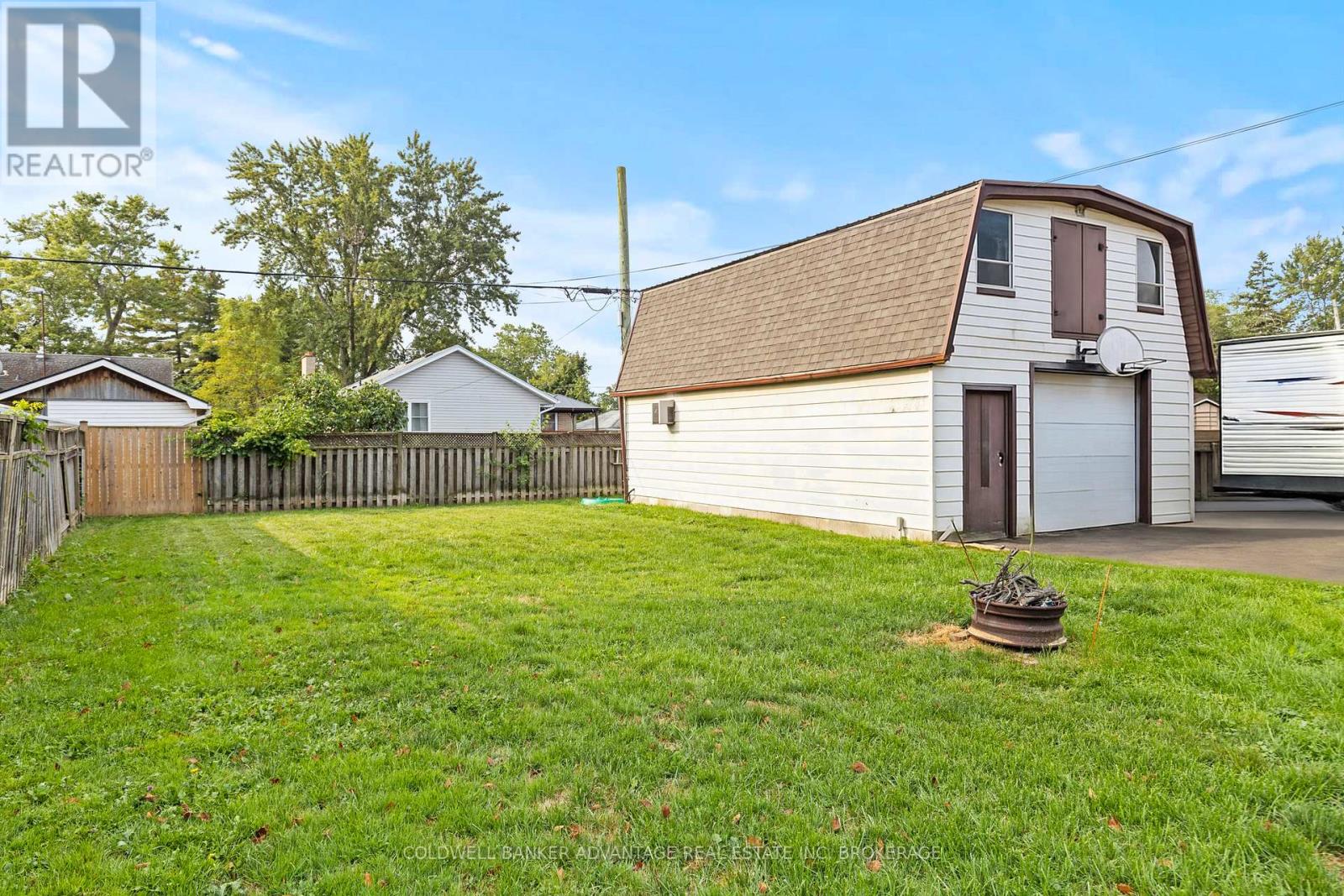 1377 Garrison Road, Fort Erie, Ontario  L2A 1P4 - Photo 5 - X12423009