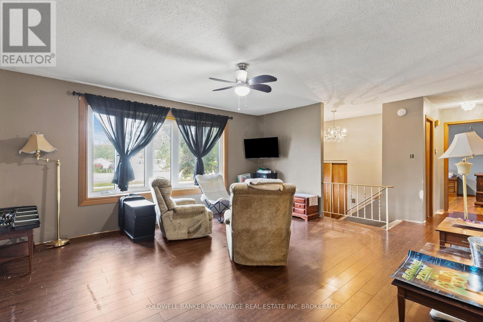 1377 Garrison Road, Fort Erie, Ontario  L2A 1P4 - Photo 7 - X12423009