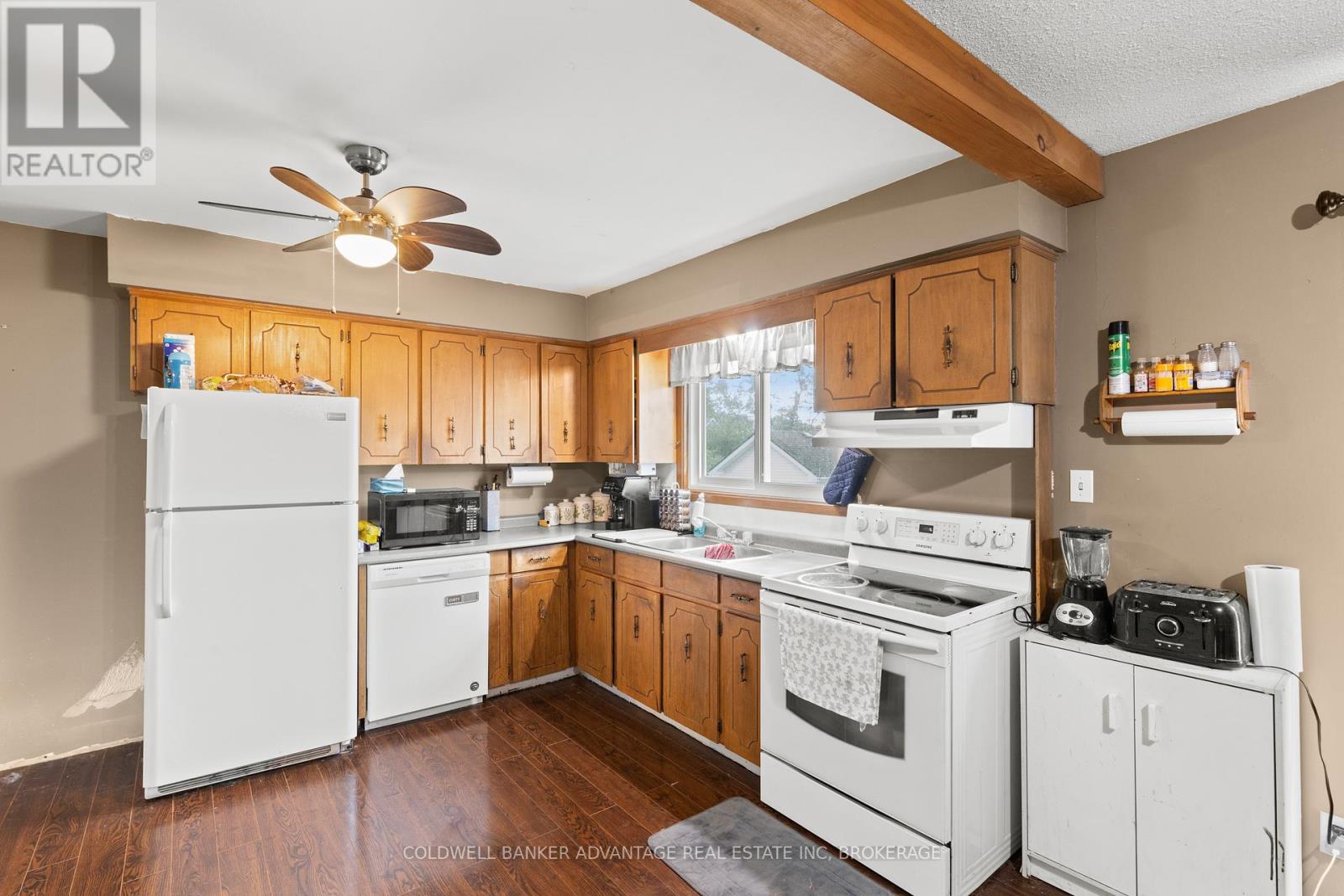 1377 Garrison Road, Fort Erie, Ontario  L2A 1P4 - Photo 9 - X12423009