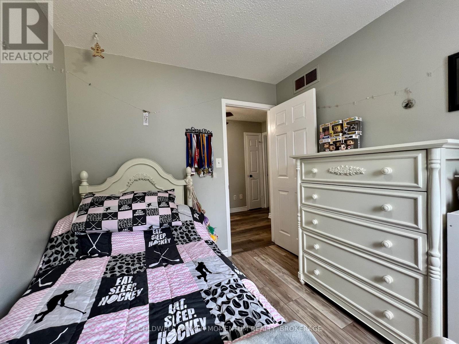 3933 Vineyard Crescent, Lincoln, Ontario  L0R 2C0 - Photo 26 - X12423013