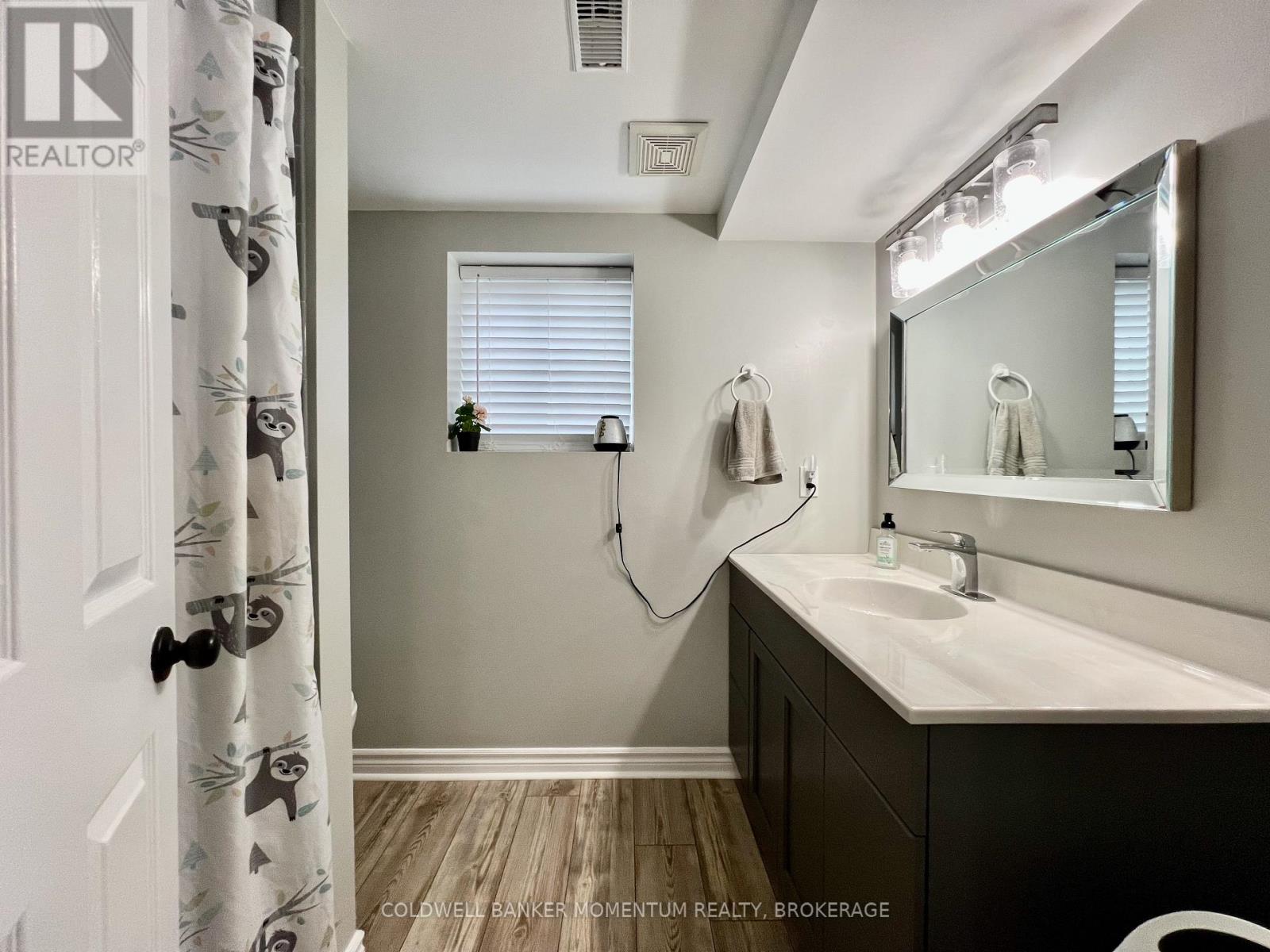 3933 Vineyard Crescent, Lincoln, Ontario  L0R 2C0 - Photo 35 - X12423013