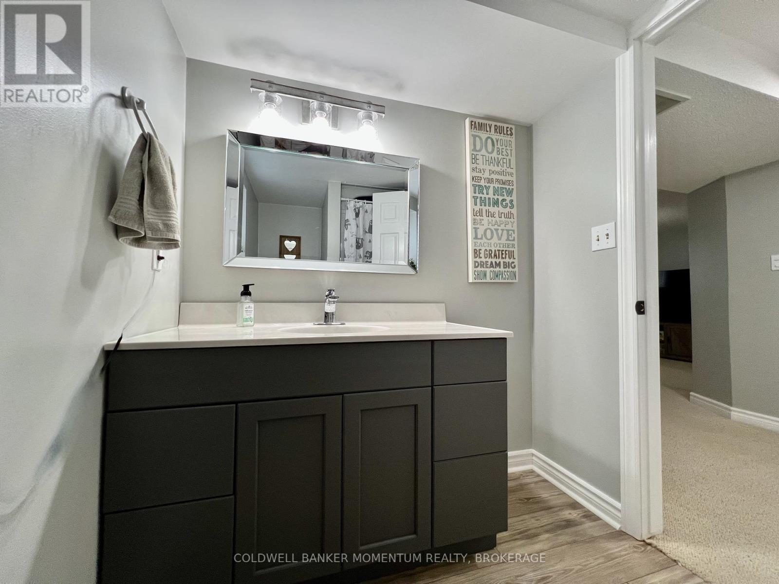 3933 Vineyard Crescent, Lincoln, Ontario  L0R 2C0 - Photo 36 - X12423013