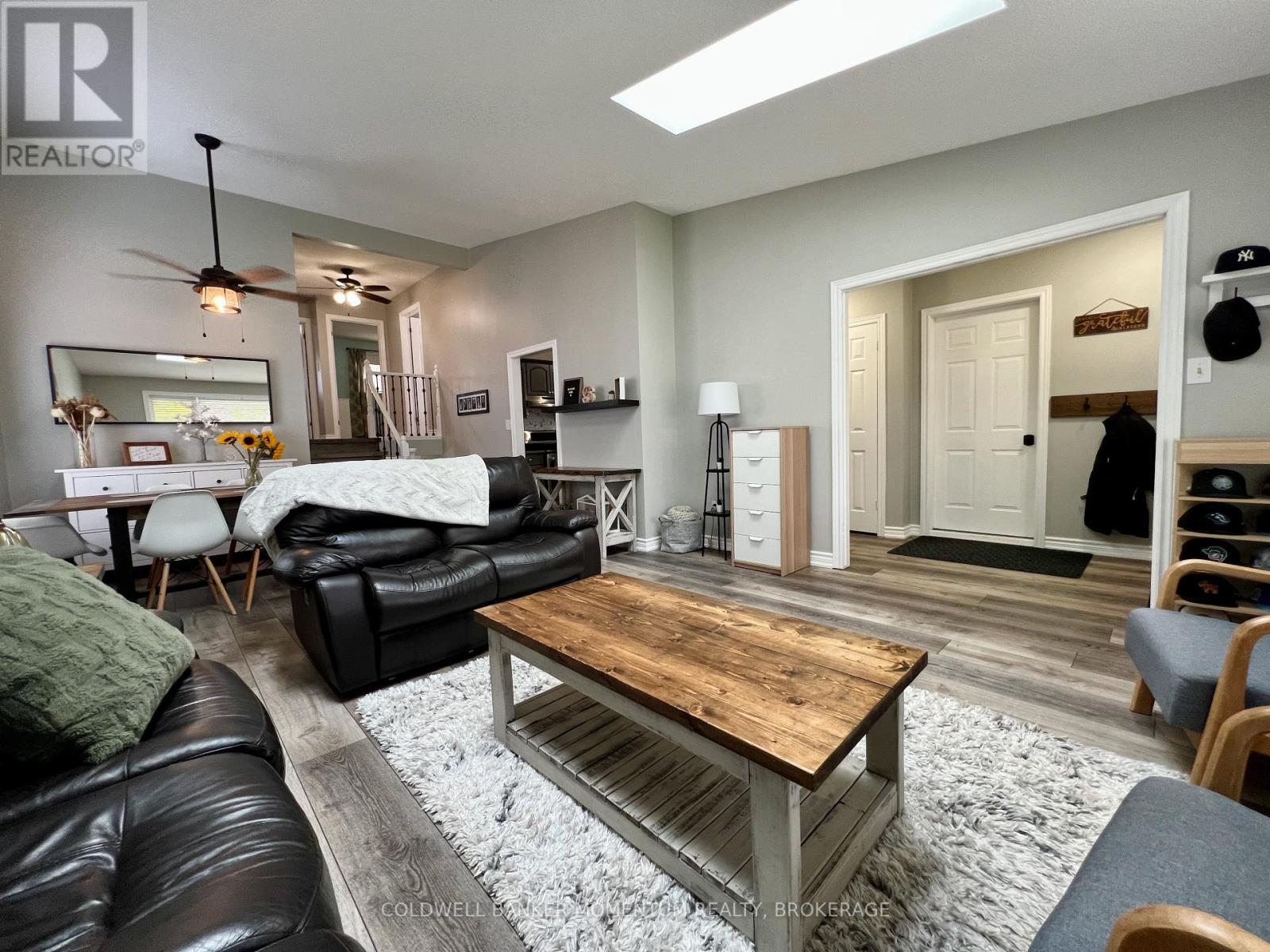 3933 Vineyard Crescent, Lincoln, Ontario  L0R 2C0 - Photo 7 - X12423013