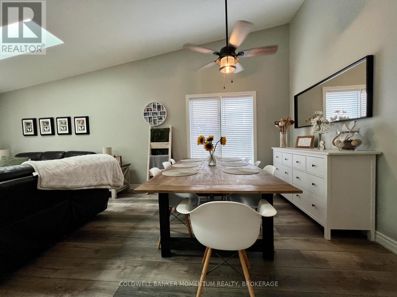 3933 Vineyard Crescent, Lincoln, Ontario  L0R 2C0 - Photo 8 - X12423013