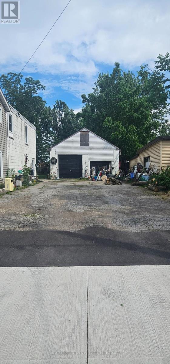 4020 Main Street, Niagara Falls, Ontario  L2G 6B8 - Photo 4 - X12424957