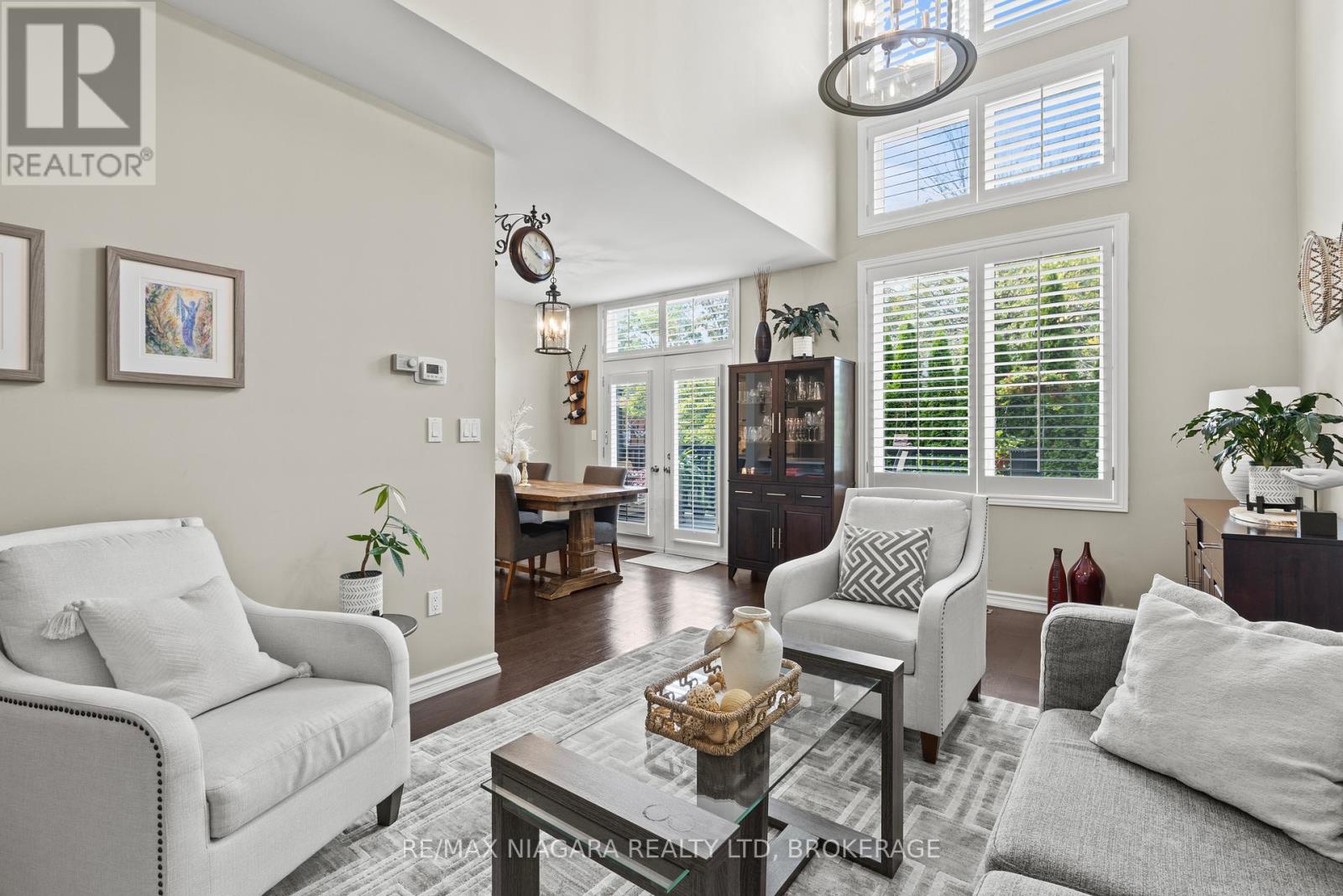 3 - 88 Lakeport Road, St. Catharines, Ontario  L2N 4P8 - Photo 11 - X12425061