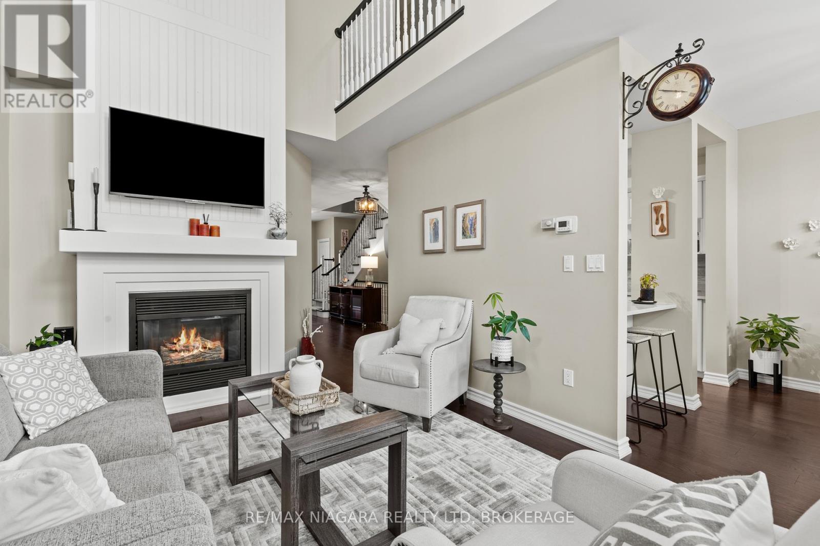 3 - 88 Lakeport Road, St. Catharines, Ontario  L2N 4P8 - Photo 8 - X12425061