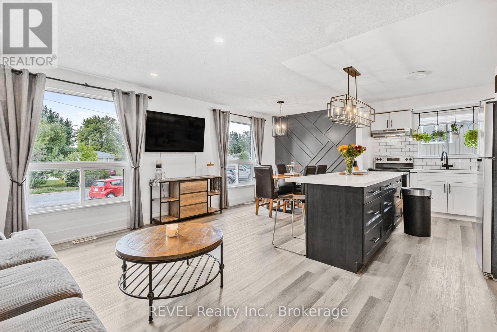 16 Roxborough Court, St. Catharines, Ontario  L2M 6E3 - Photo 13 - X12425175