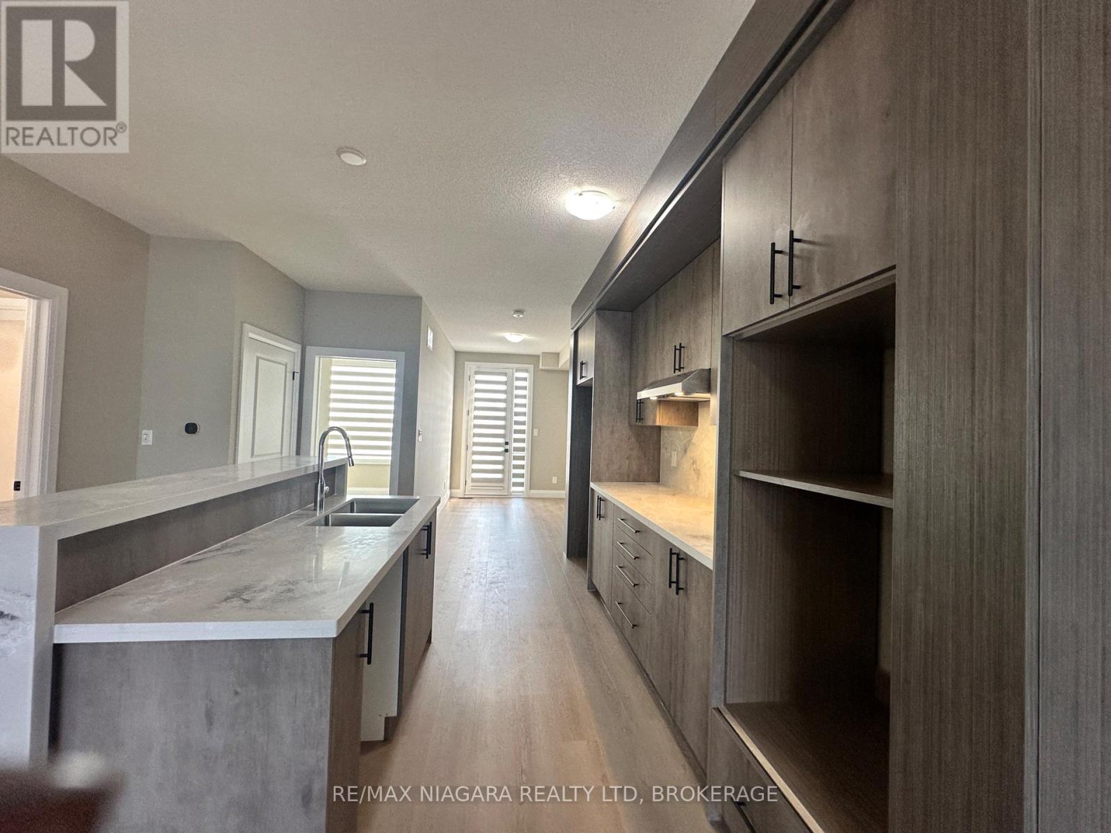 Unit 4 - 17 Keystone Trail, Welland, Ontario  L3B 0N8 - Photo 3 - X12425260