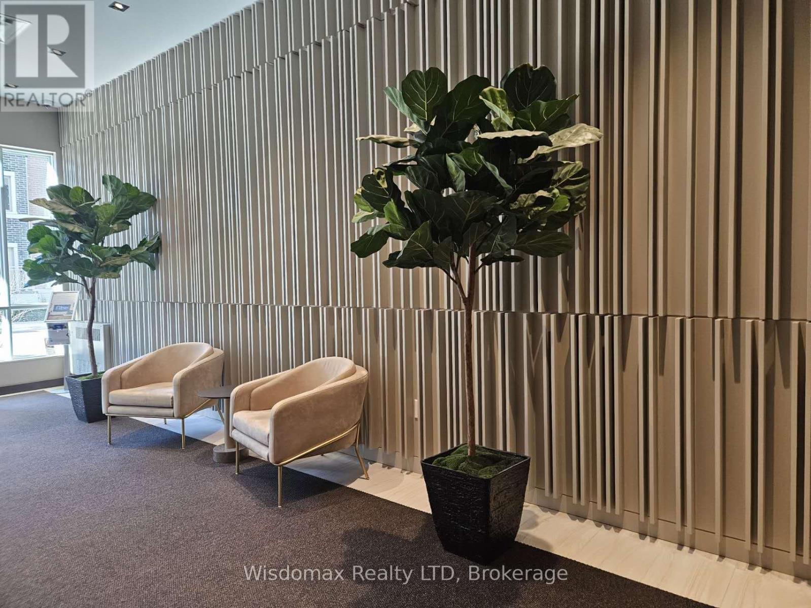 717 - 60 Honeycrisp Crescent, Vaughan, Ontario  L4K 5Z8 - Photo 5 - N12425307