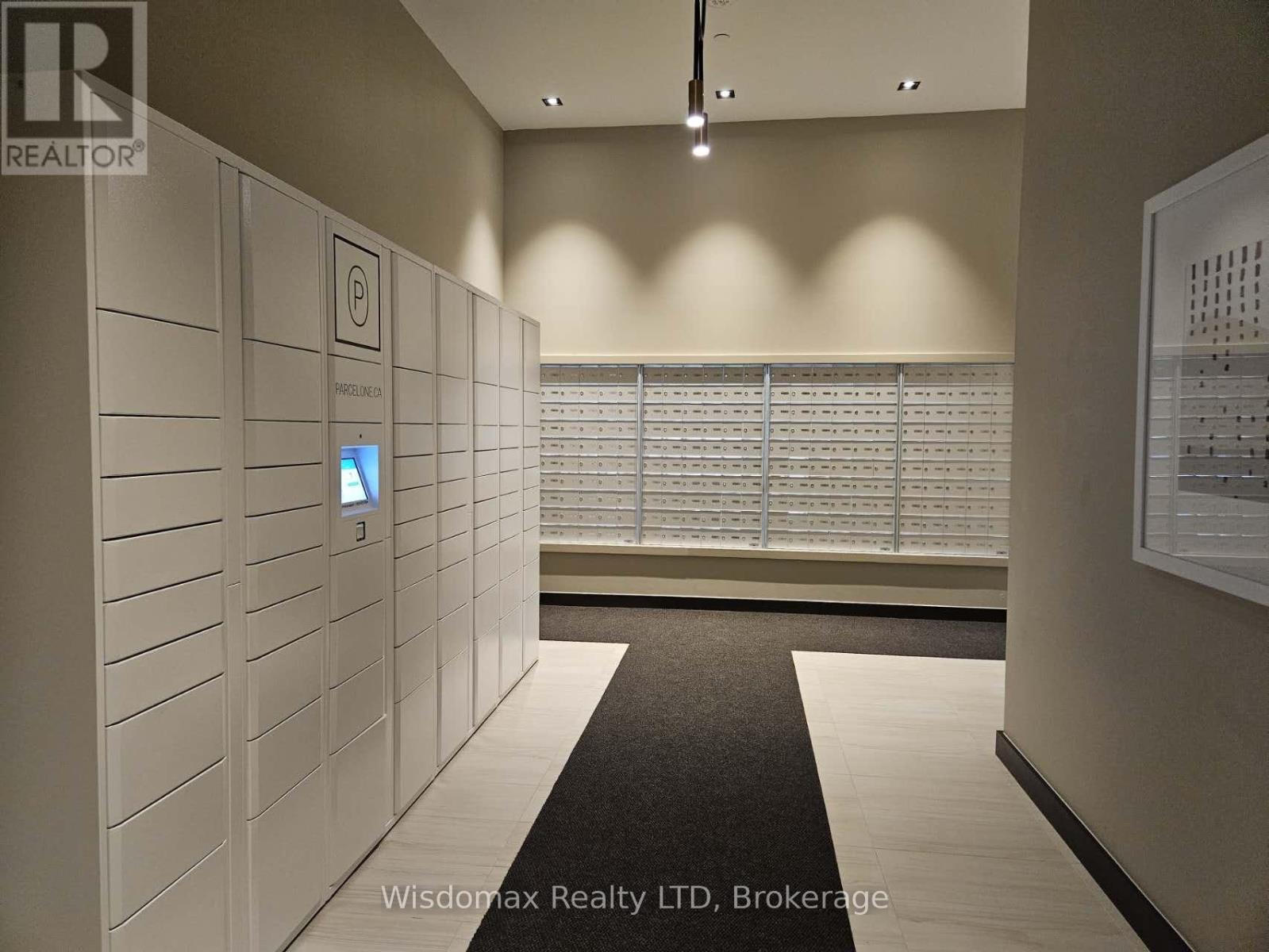 717 - 60 Honeycrisp Crescent, Vaughan, Ontario  L4K 5Z8 - Photo 7 - N12425307