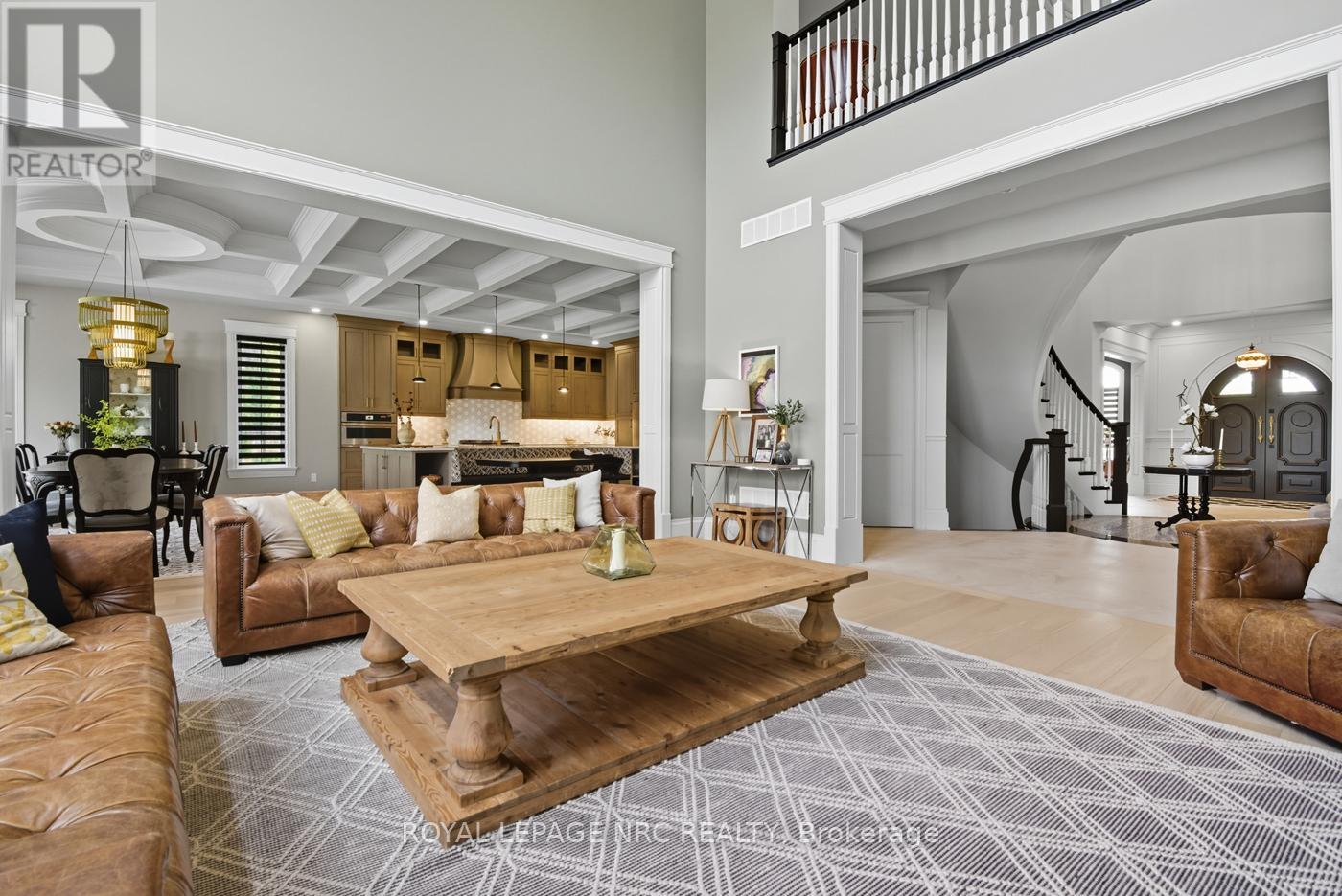 26 Sandalwood Crescent, Niagara-On-The-Lake, Ontario  L0S 1P0 - Photo 8 - X12425309