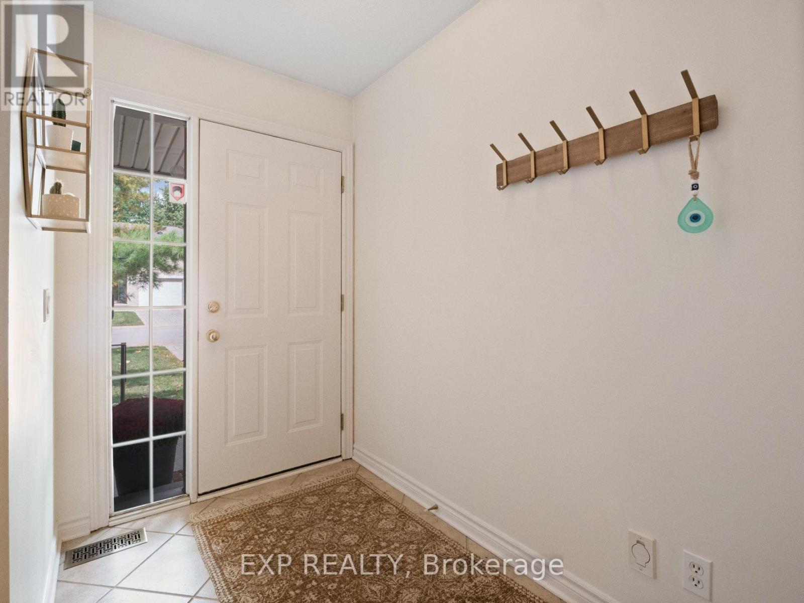 23 - 3241 Montrose Road, Niagara Falls, Ontario  L2H 3L3 - Photo 3 - X12425423