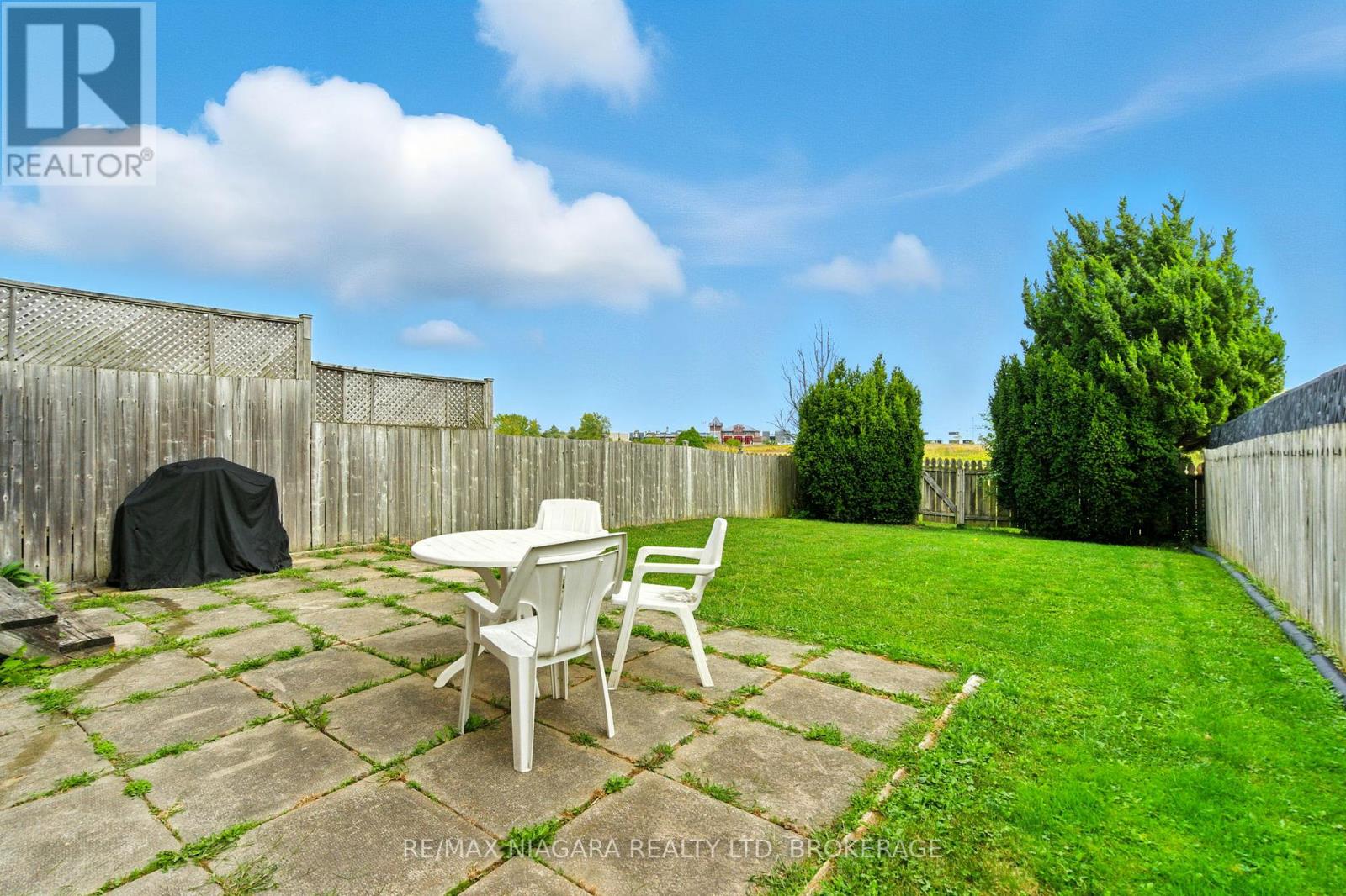 127 Devine Crescent, Thorold, Ontario  L2V 5A5 - Photo 35 - X12425561