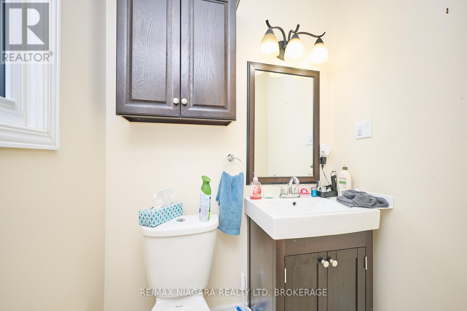 1444 Lakehurst Avenue, Fort Erie, Ontario  L2A 3A3 - Photo 17 - X12426831