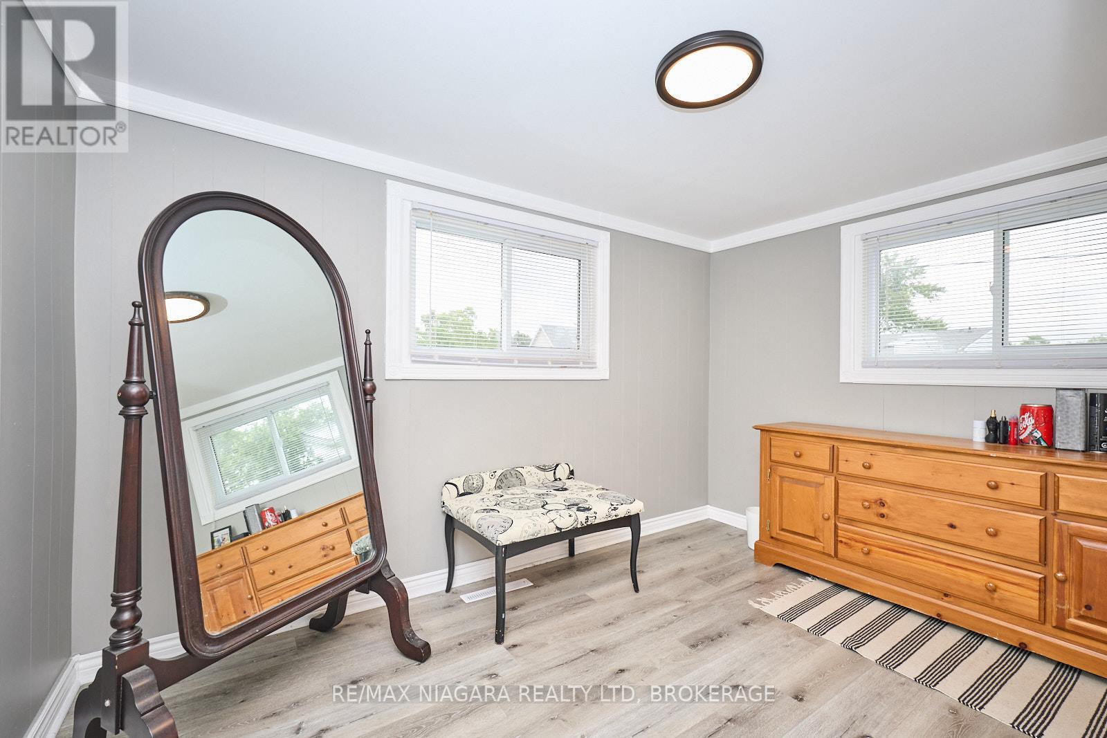 1444 Lakehurst Avenue, Fort Erie, Ontario  L2A 3A3 - Photo 23 - X12426831