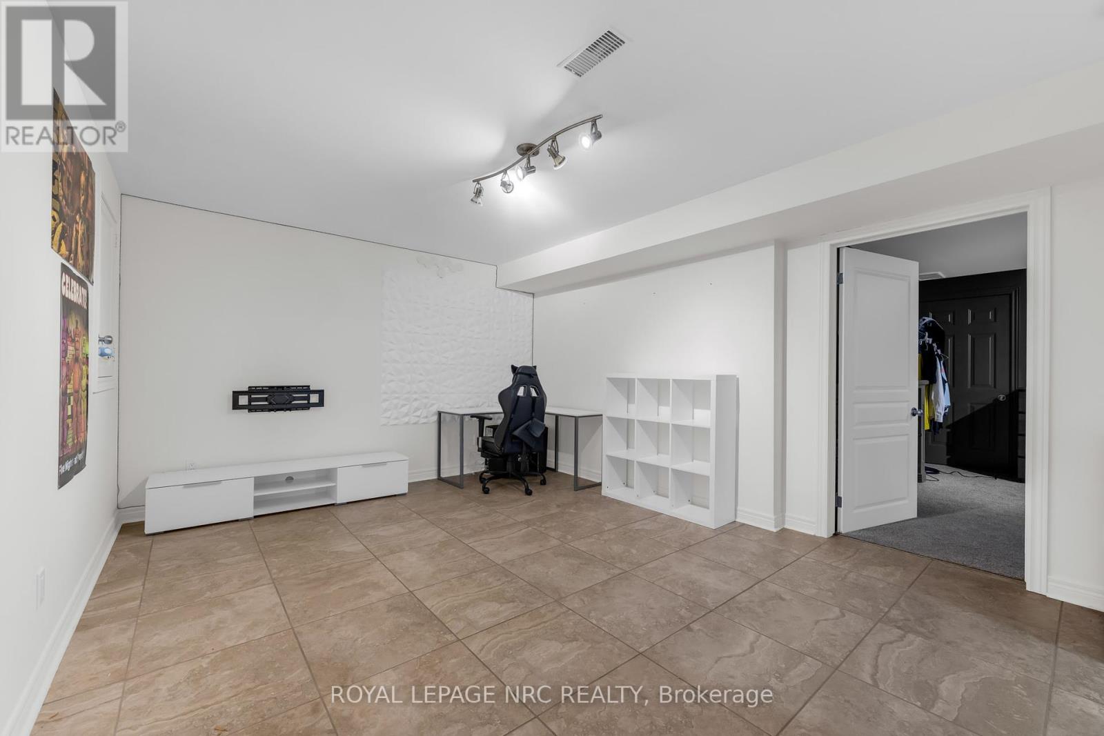 10 Montrose Street, St. Catharines, Ontario  L2S 4A7 - Photo 22 - X12426953