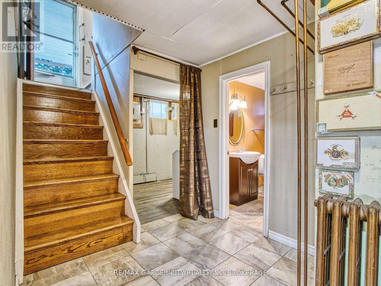 101 Masterson Avenue, St. Catharines, Ontario  L2T 3P8 - Photo 19 - X12427702