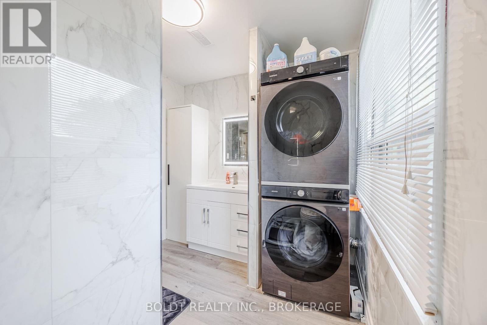 720 Niagara Street, St. Catharines, Ontario  L2M 3R9 - Photo 19 - X12428234