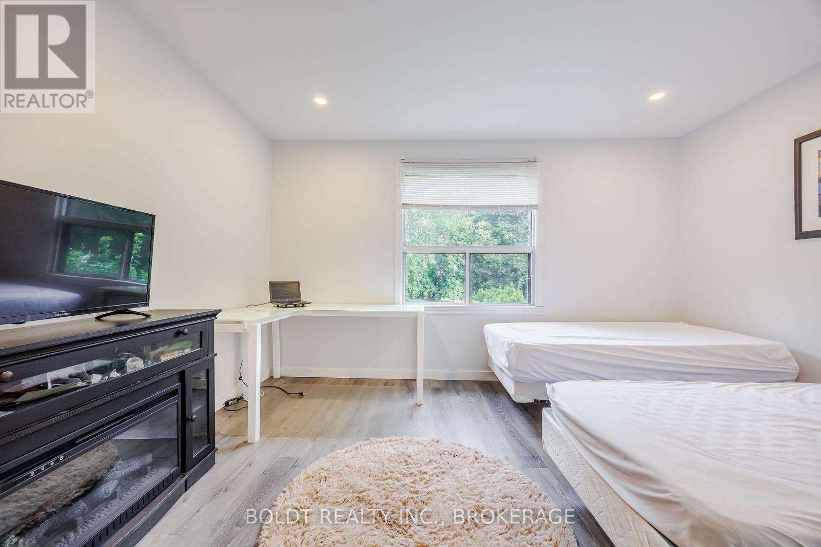 720 Niagara Street, St. Catharines, Ontario  L2M 3R9 - Photo 20 - X12428234