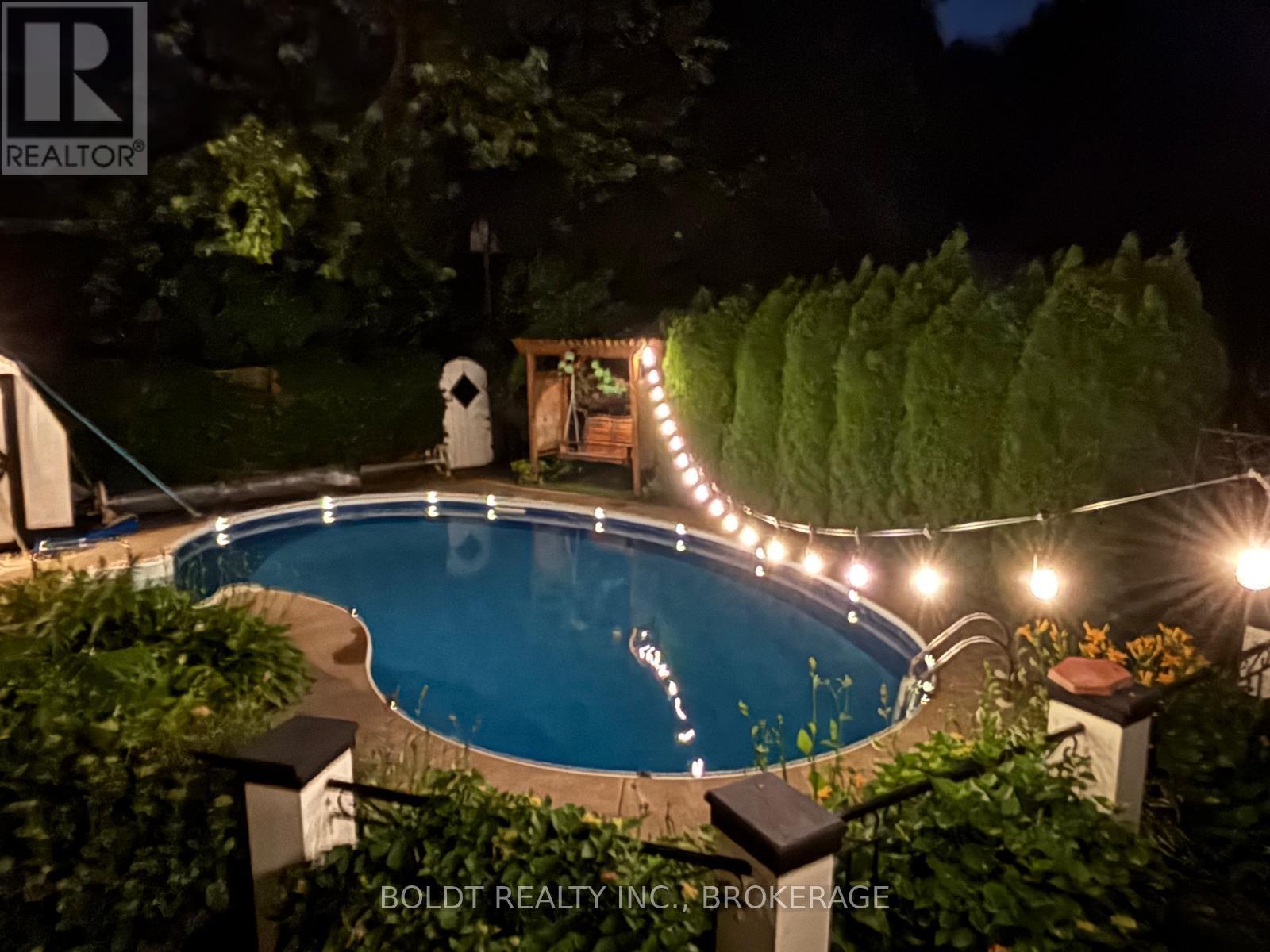 720 Niagara Street, St. Catharines, Ontario  L2M 3R9 - Photo 31 - X12428234