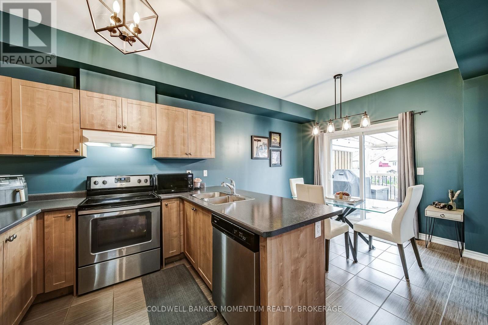 139 Isabella Drive, Orillia, Ontario  L3V 8K7 - Photo 11 - S12428641