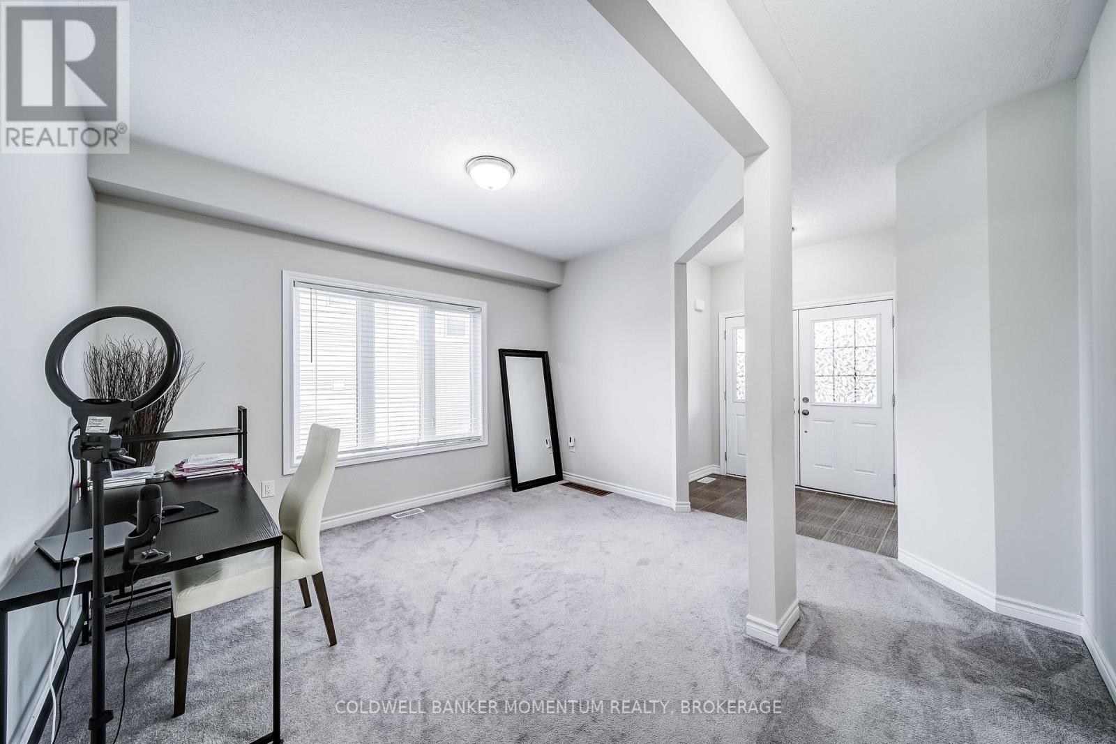 139 Isabella Drive, Orillia, Ontario  L3V 8K7 - Photo 9 - S12428641