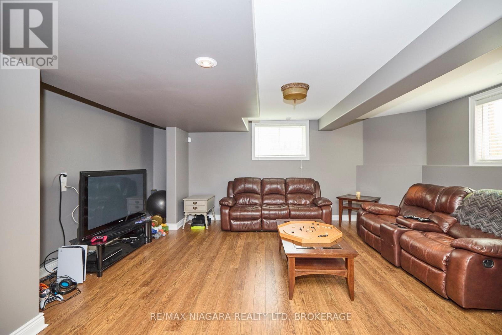 507 Carrie Avenue, Fort Erie, Ontario  L0S 1N0 - Photo 34 - X12430324