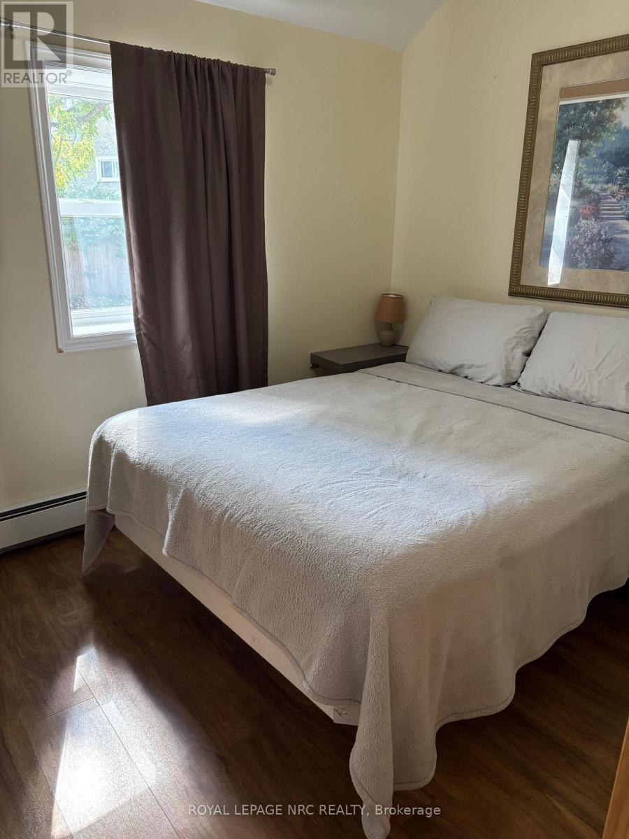 375 Almond Lane, St. Catharines, Ontario  L2T 1B9 - Photo 15 - X12430652