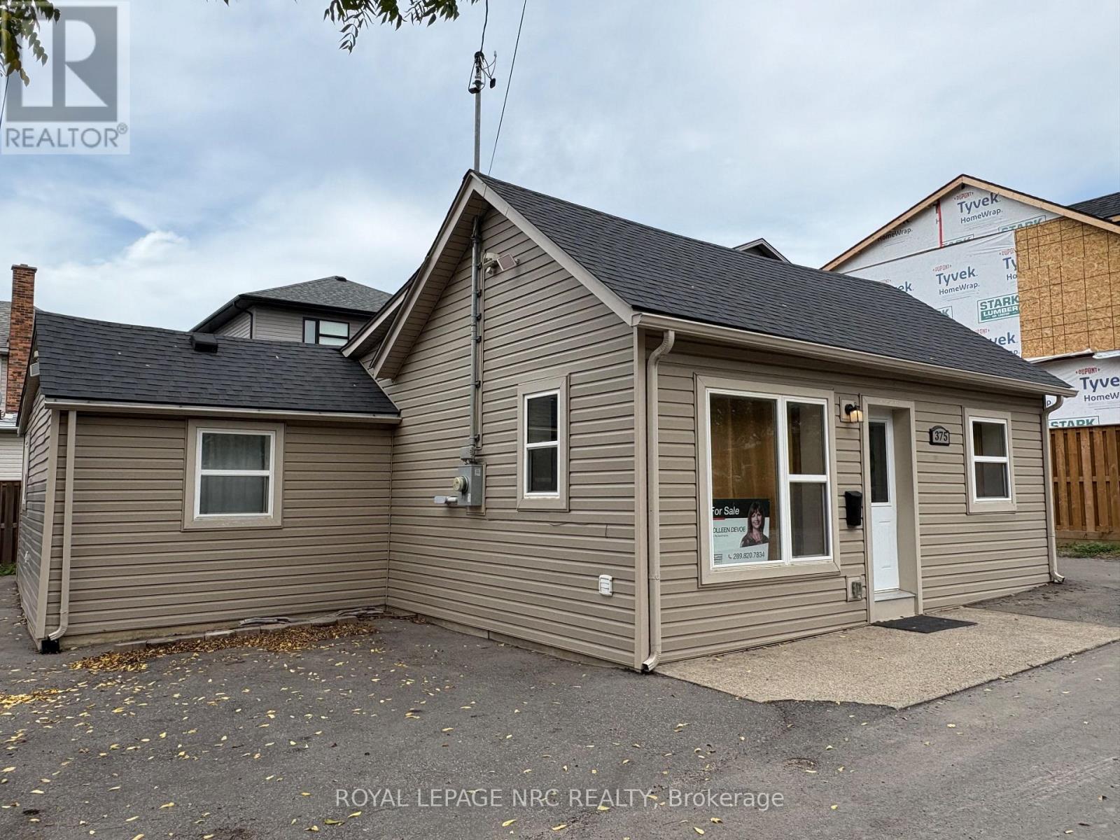 375 Almond Lane, St. Catharines, Ontario  L2T 1B9 - Photo 2 - X12430652